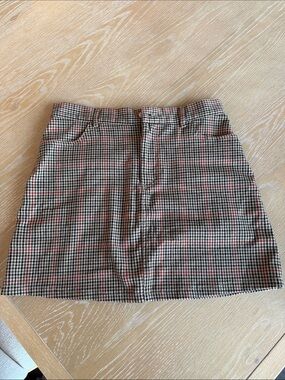 Brandy Melville Black and Red Houndstooth Mini Skirt